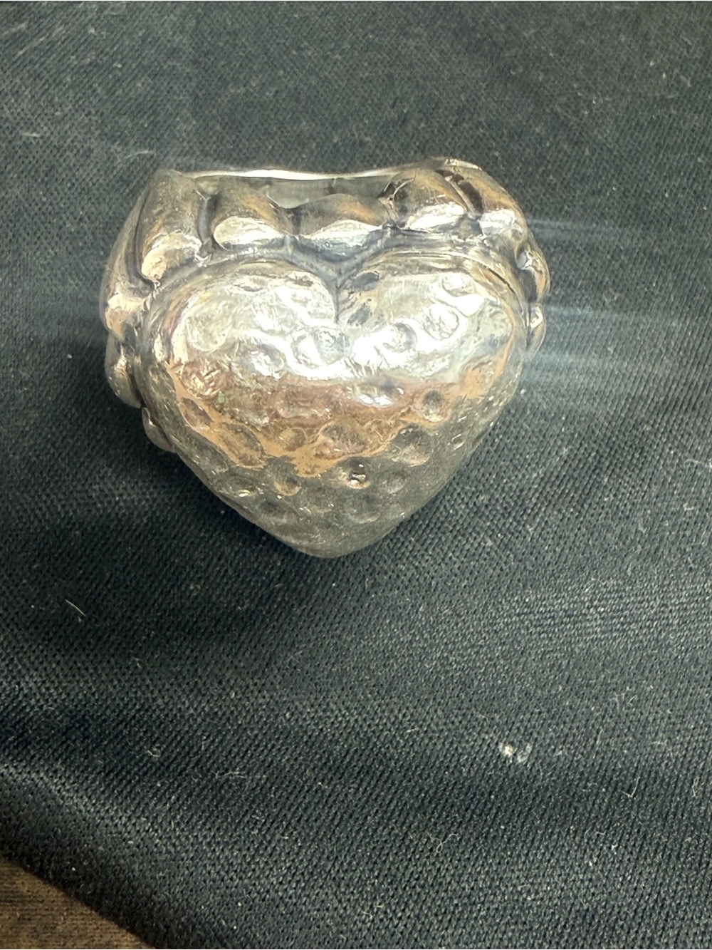 Hammered Heart Statement Ring in Silver Dian Malouf size 7.5